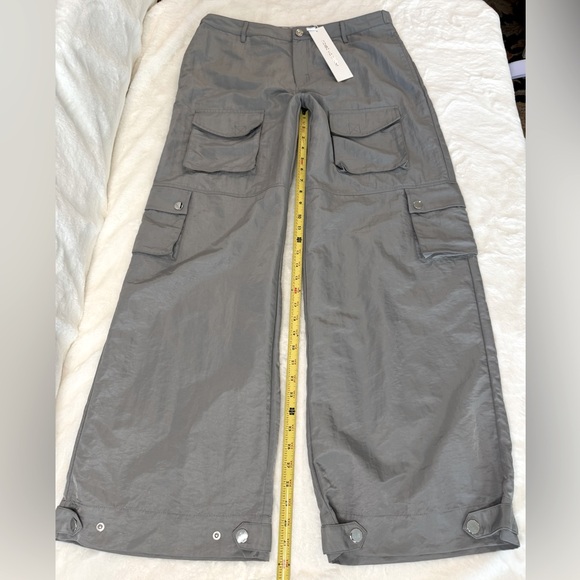 Naked Wardrobe Wide Leg Nylon Cargo Pants, Gray- size M (waist - Picture 10 of 13